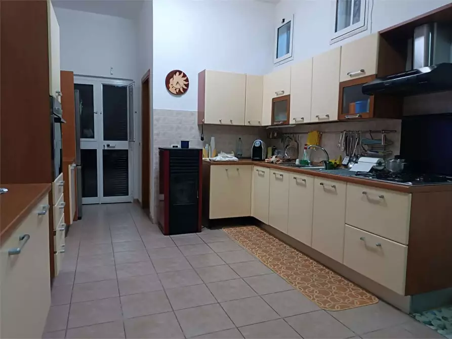 Immagine 35 di Villa in vendita  a Bitonto