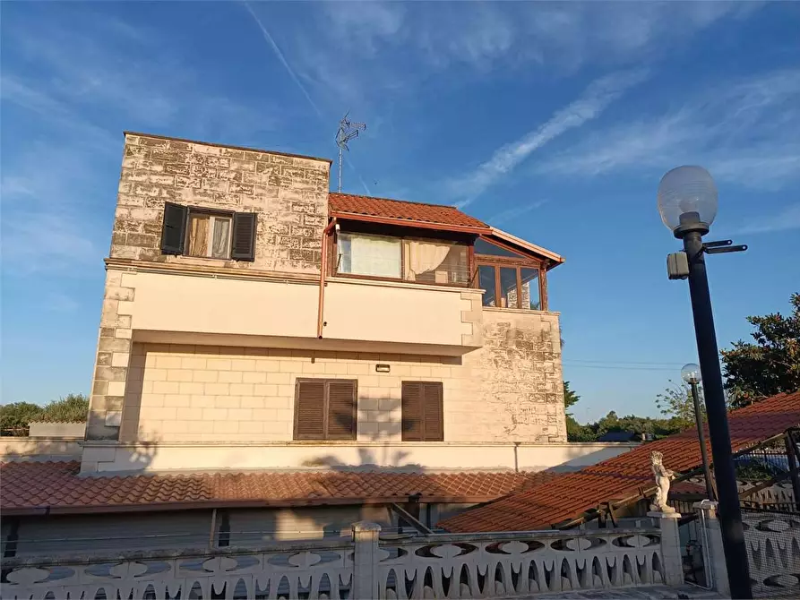 Immagine 40 di Villa in vendita  a Bitonto