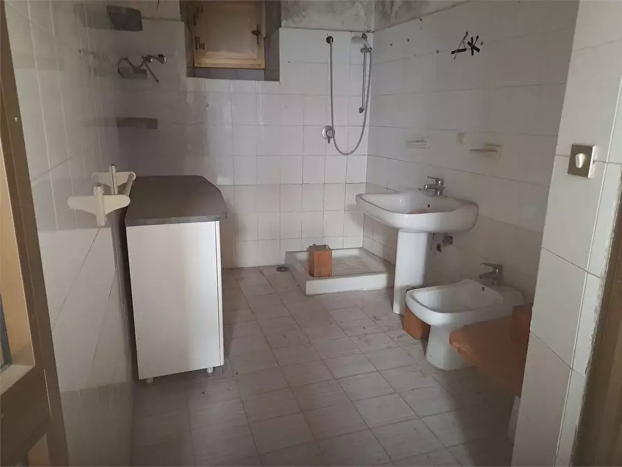 Immagine 9 di Appartamento in vendita  a Bitonto