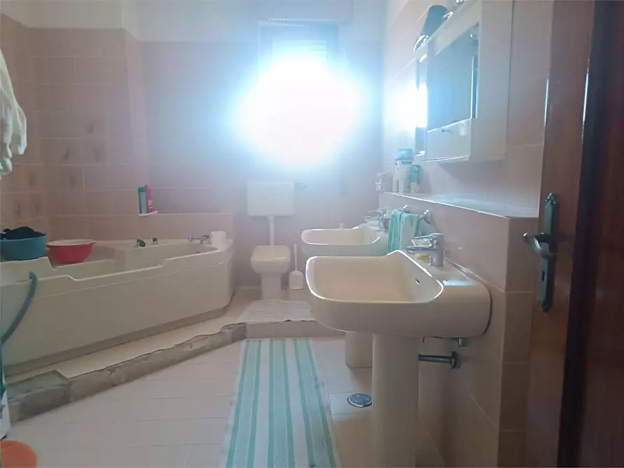 Immagine 17 di Appartamento in vendita  a Bitonto