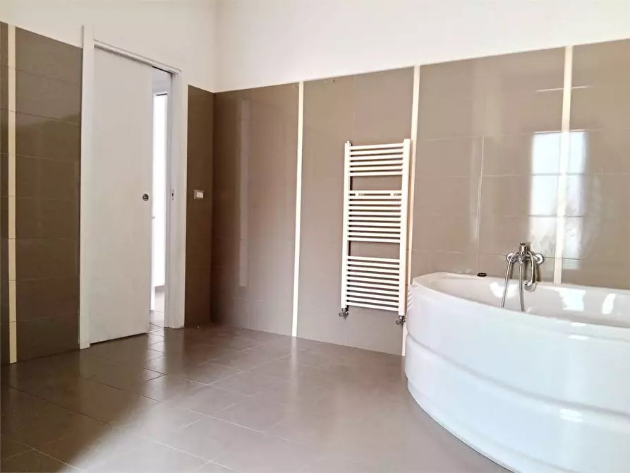 Immagine 5 di Appartamento in vendita  a Bitonto