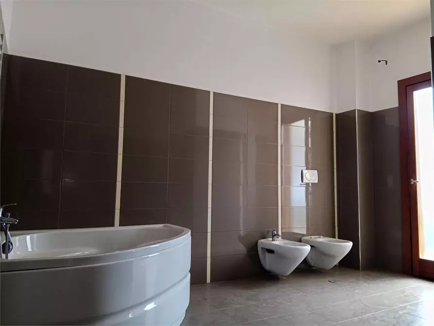 Immagine 6 di Appartamento in vendita  a Bitonto