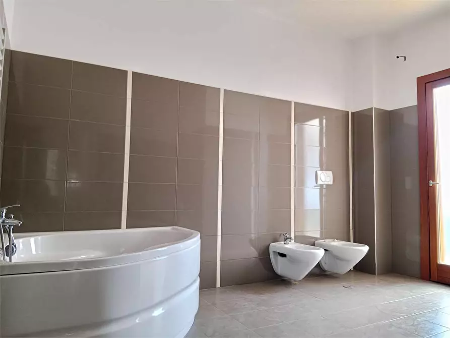 Immagine 13 di Appartamento in vendita  a Bitonto