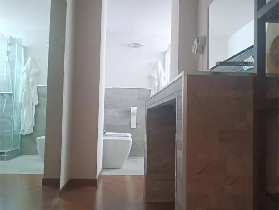 Immagine 38 di Appartamento in vendita  a Bari