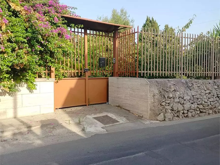 Immagine 2 di Villa in vendita  a Bitonto