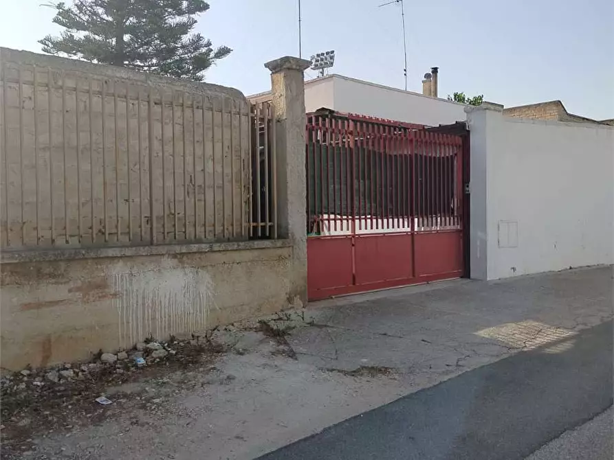 Immagine 6 di Villa in vendita  a Bitonto