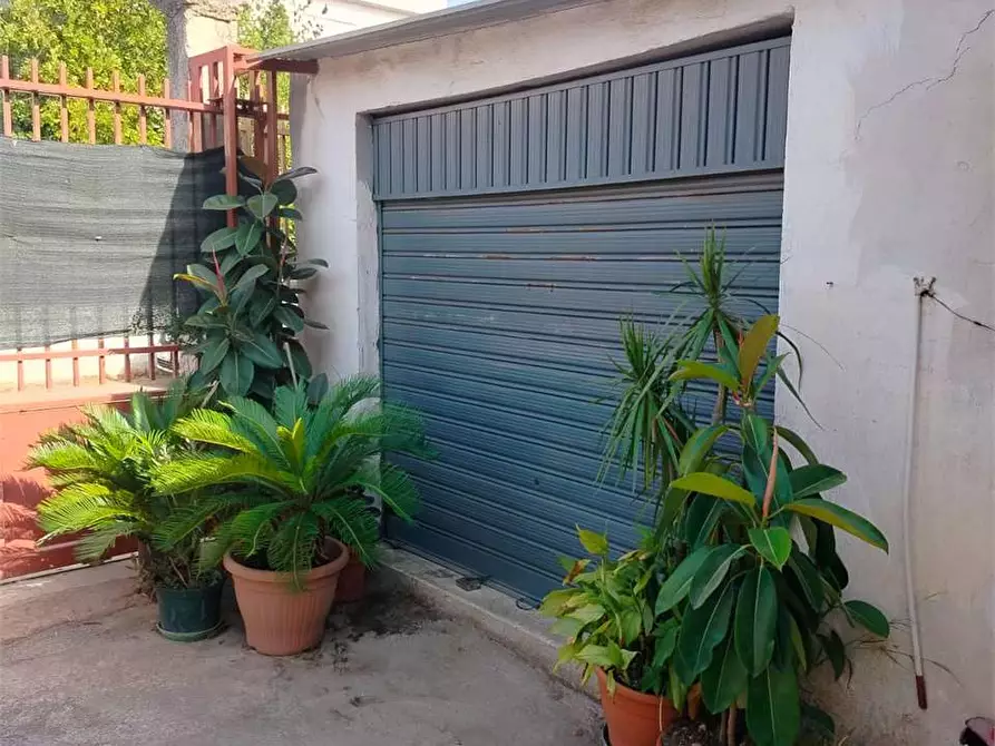 Immagine 18 di Villa in vendita  a Bitonto