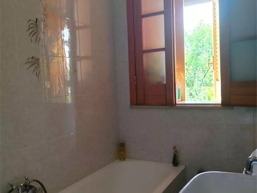 Immagine 28 di Villa in vendita  a Bitonto