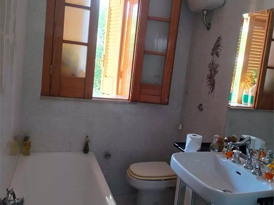 Immagine 29 di Villa in vendita  a Bitonto