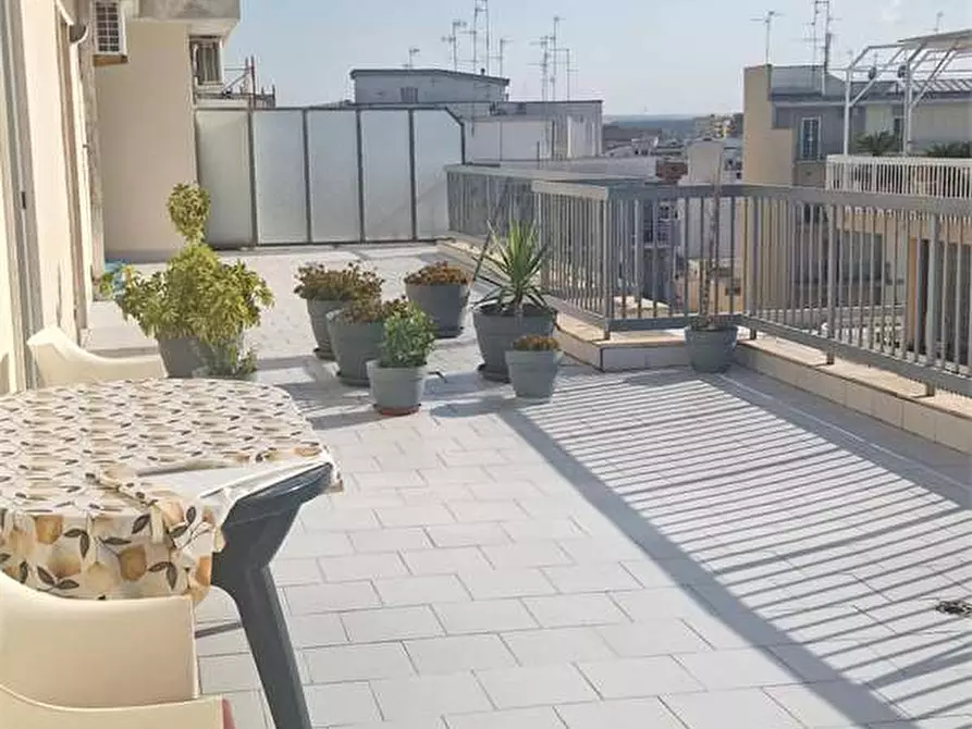 Immagine 6 di Appartamento in vendita  a Bitonto