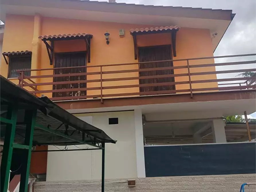 Immagine 15 di Villa in vendita  a Bitonto