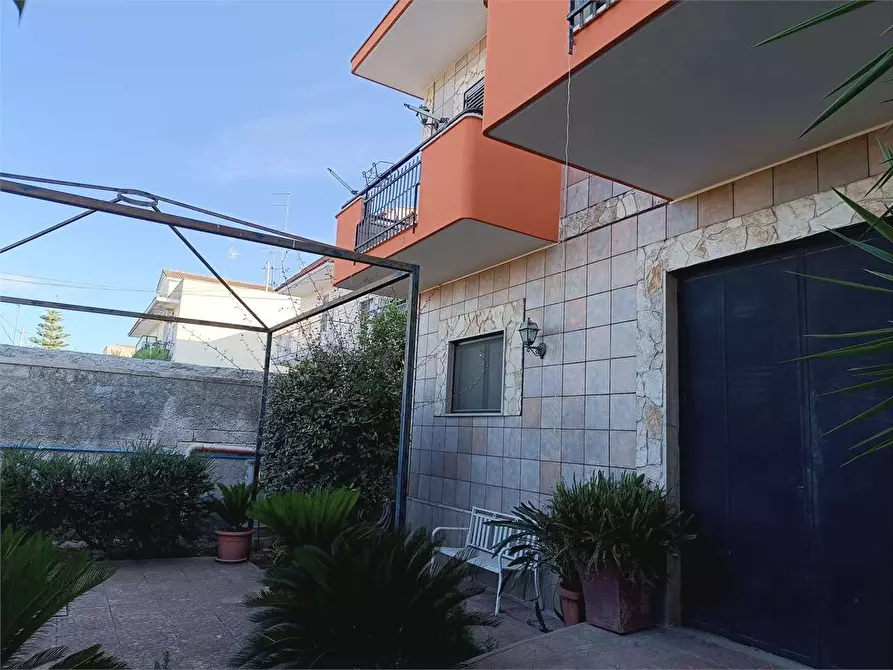 Immagine 9 di Casa indipendente in vendita  a Bitonto