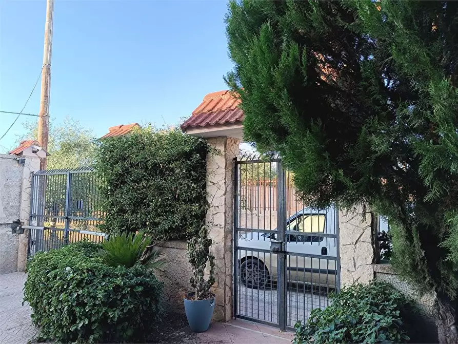 Immagine 10 di Casa indipendente in vendita  a Bitonto