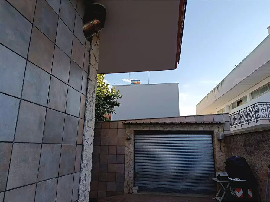 Immagine 12 di Casa indipendente in vendita  a Bitonto