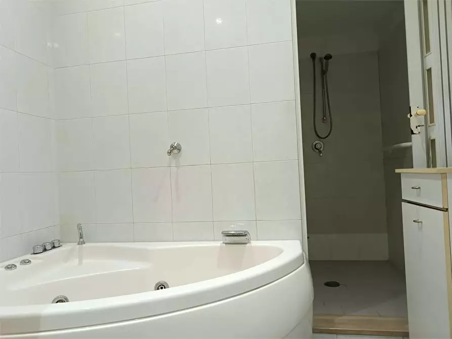 Immagine 25 di Casa indipendente in vendita  a Bitonto