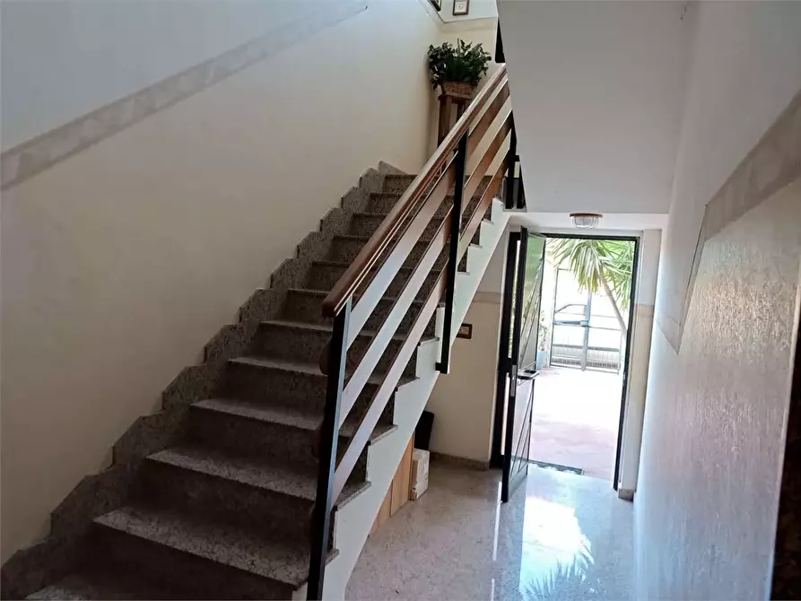 Immagine 31 di Casa indipendente in vendita  a Bitonto