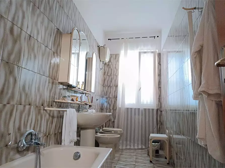 Immagine 42 di Casa indipendente in vendita  a Bitonto