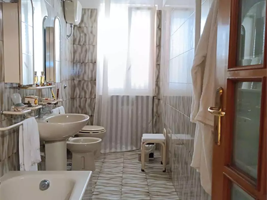 Immagine 43 di Casa indipendente in vendita  a Bitonto