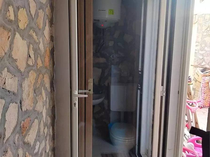 Immagine 11 di Appartamento in vendita  a Bitonto