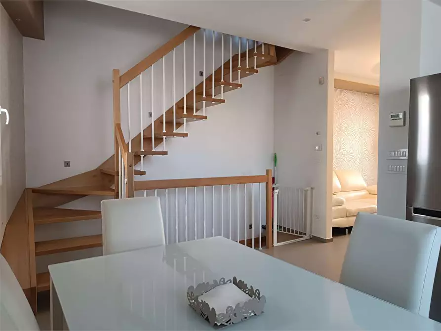 Immagine 2 di Villetta a schiera in vendita  a Bitonto