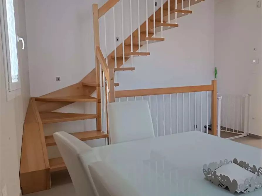 Immagine 12 di Villetta a schiera in vendita  a Bitonto