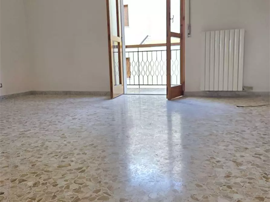 Immagine 17 di Appartamento in vendita  a Bitonto