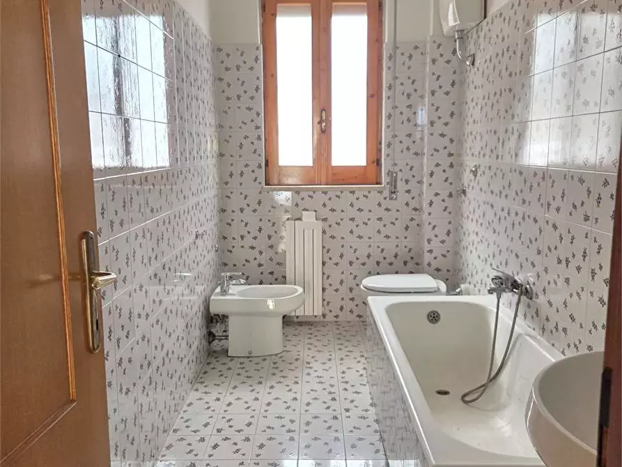 Immagine 31 di Appartamento in vendita  a Bitonto