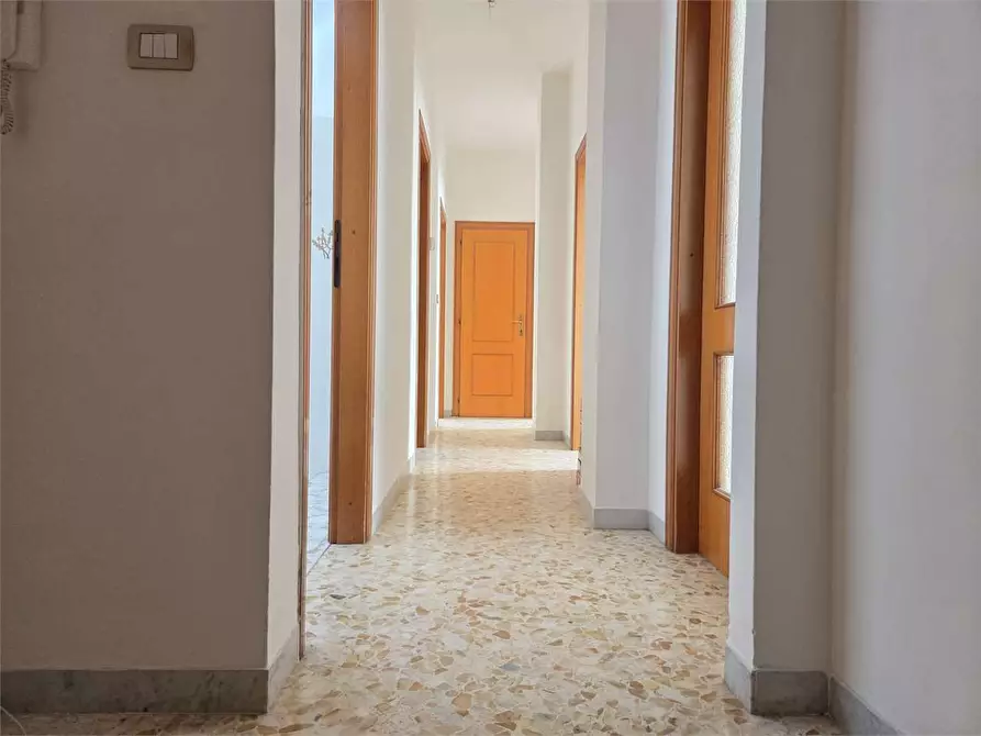 Immagine 46 di Appartamento in vendita  a Bitonto