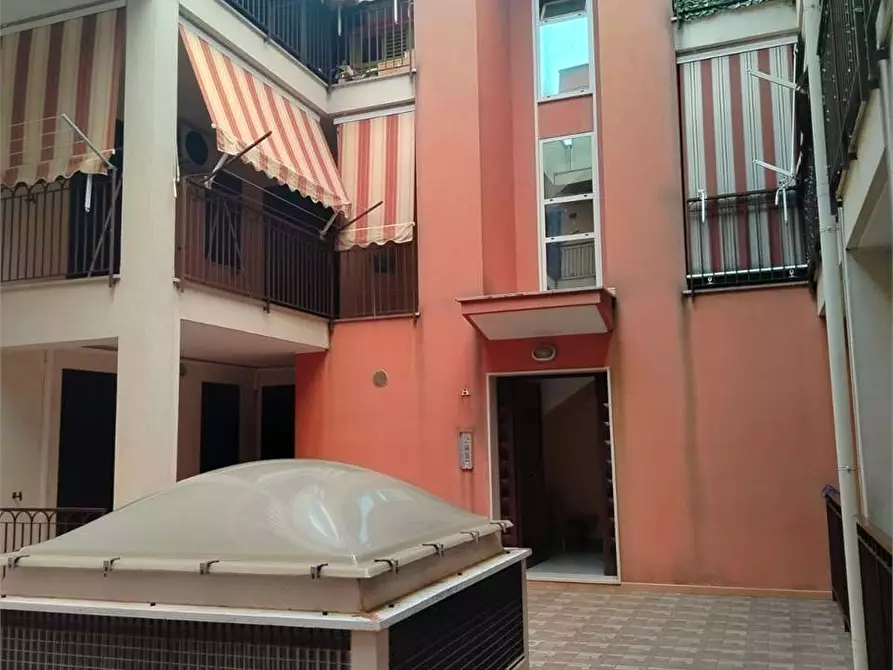 Immagine 5 di Appartamento in vendita  a Bitonto