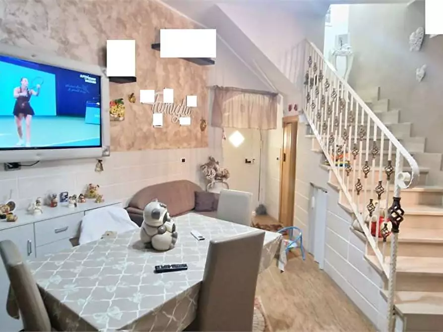 Immagine 21 di Casa indipendente in vendita  a Bitonto