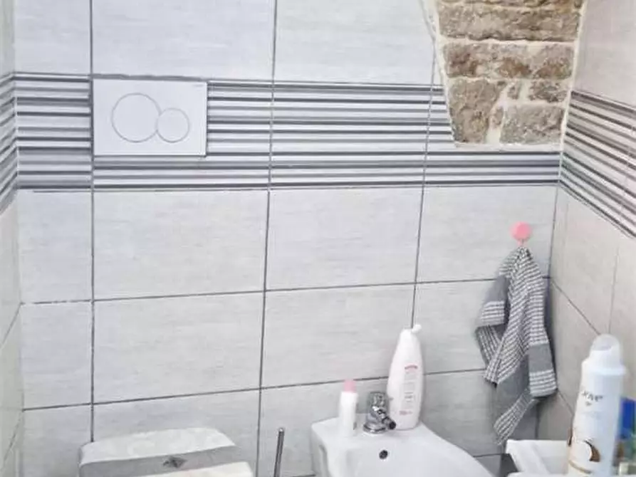 Immagine 39 di Casa indipendente in vendita  a Bitonto