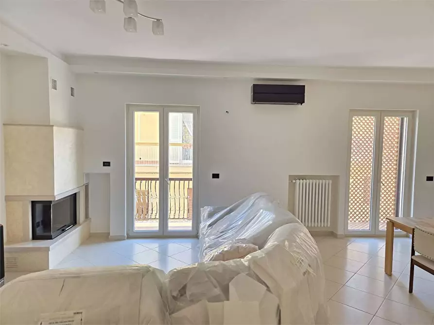 Immagine 2 di Appartamento in vendita  a Bitonto