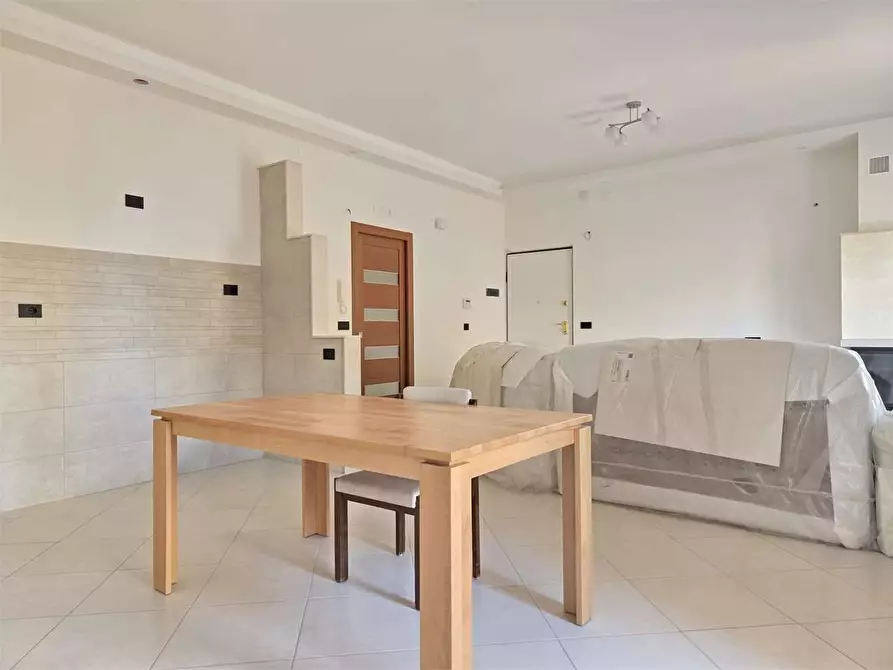 Immagine 21 di Appartamento in vendita  a Bitonto