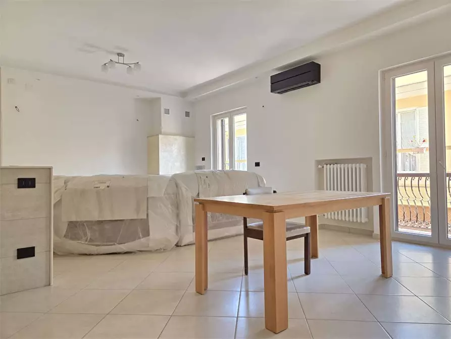 Immagine 23 di Appartamento in vendita  a Bitonto