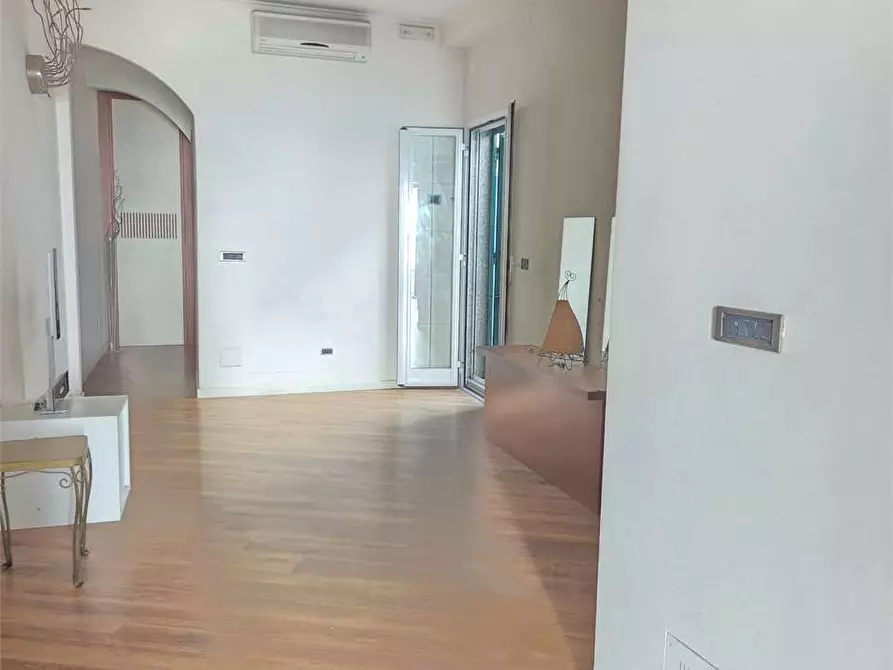 Immagine 10 di Appartamento in vendita  a Bitonto