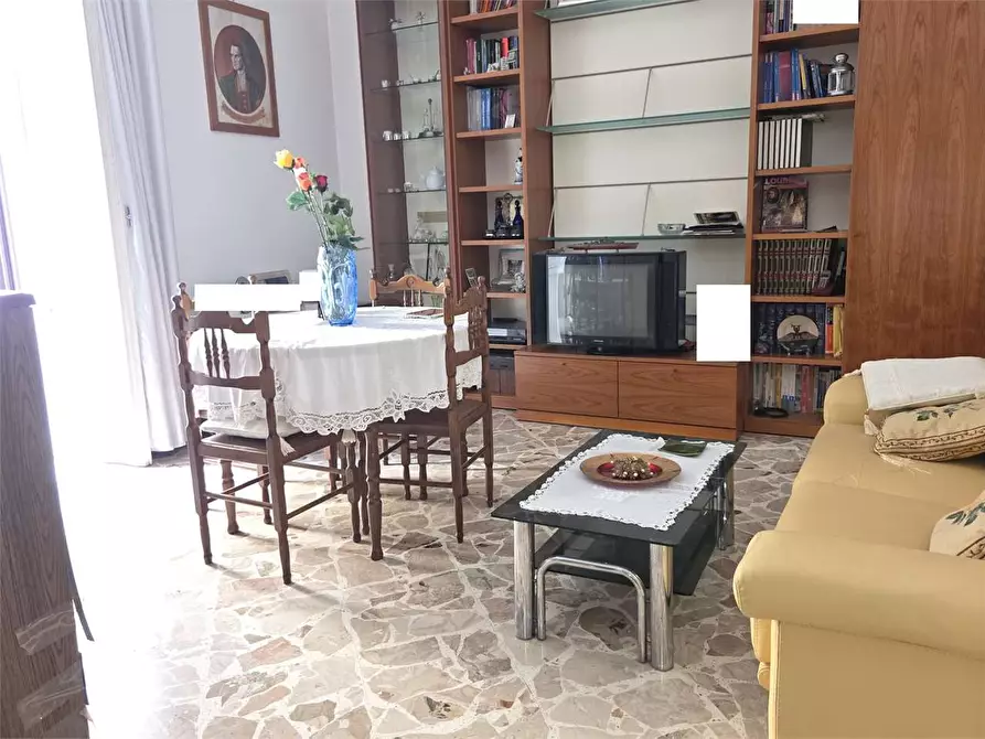 Immagine 2 di Appartamento in vendita  a Bitonto