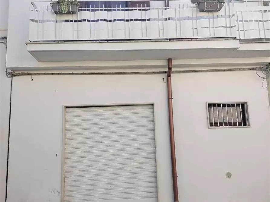 Immagine 10 di Casa indipendente in vendita  a Bitonto