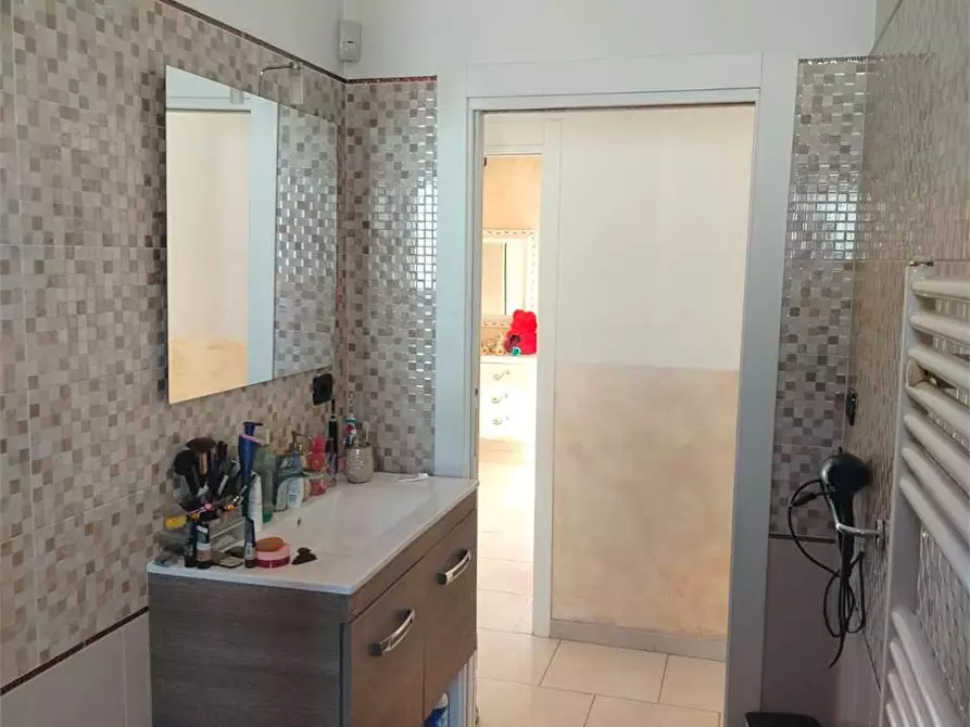 Immagine 34 di Casa indipendente in vendita  a Bitonto