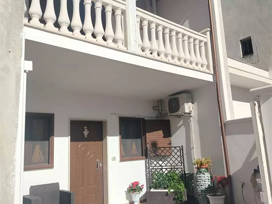 Immagine 39 di Casa indipendente in vendita  a Bitonto