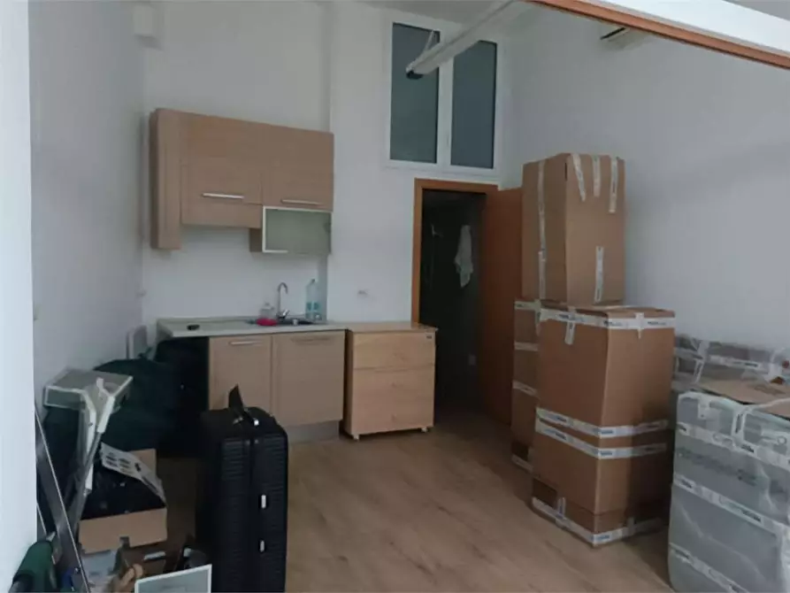 Immagine 9 di Monolocale in vendita  a Bitonto