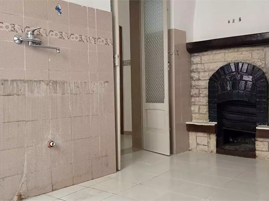 Immagine 11 di Appartamento in vendita  a Bitonto