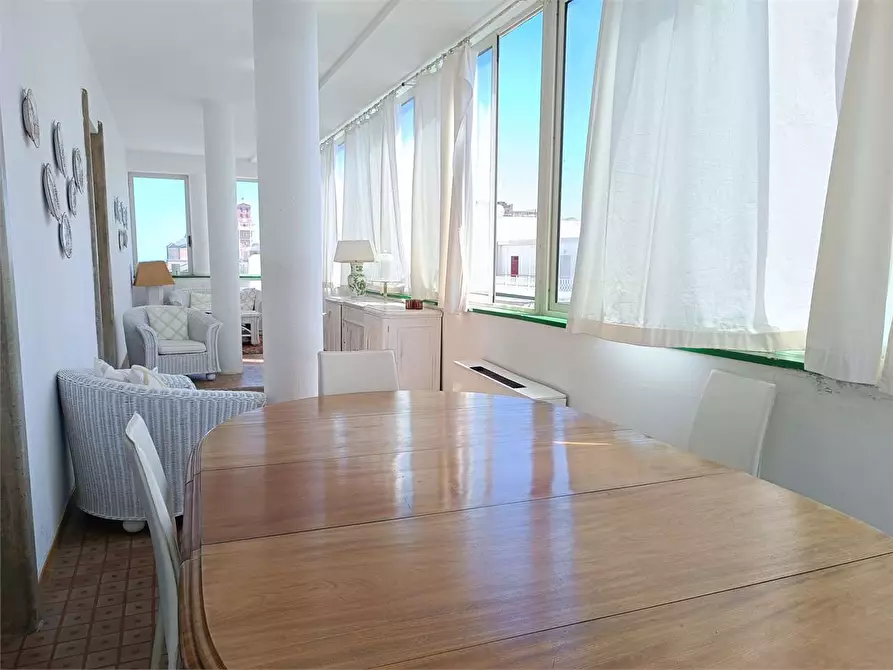 Immagine 10 di Attico in vendita  a Bitonto