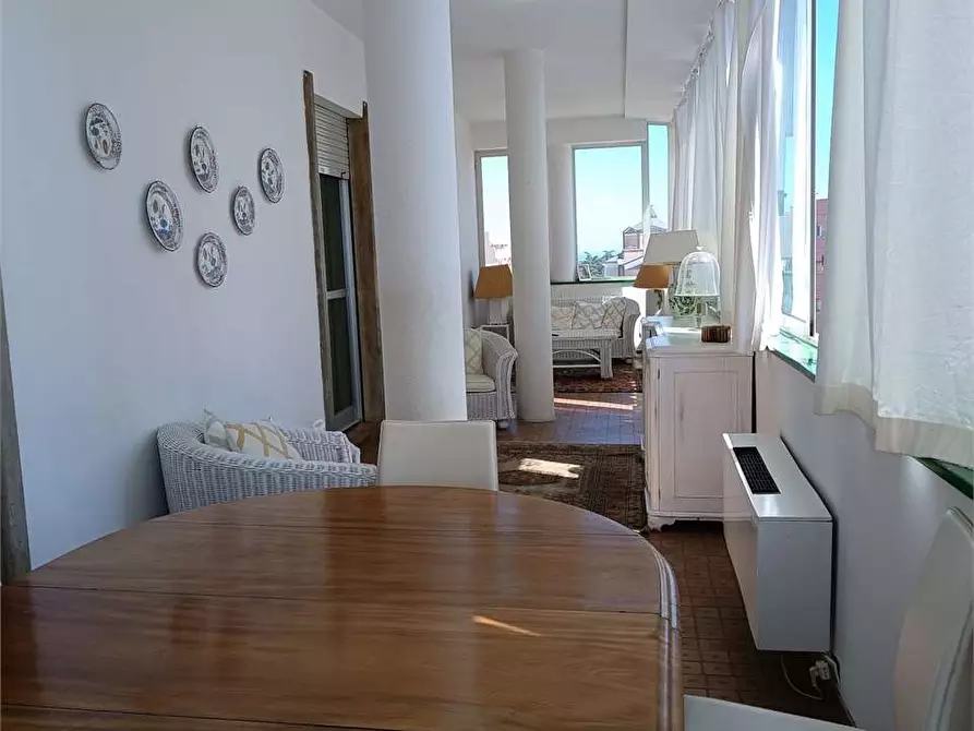 Immagine 15 di Attico in vendita  a Bitonto