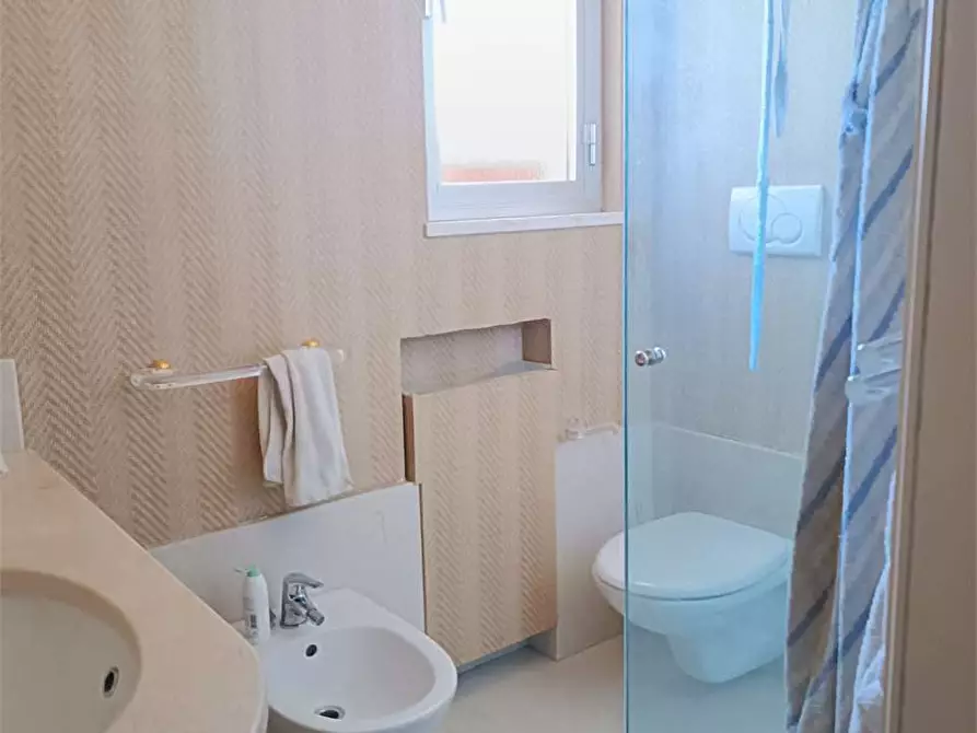 Immagine 21 di Attico in vendita  a Bitonto