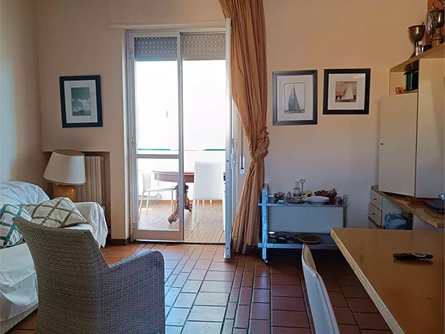 Immagine 43 di Attico in vendita  a Bitonto