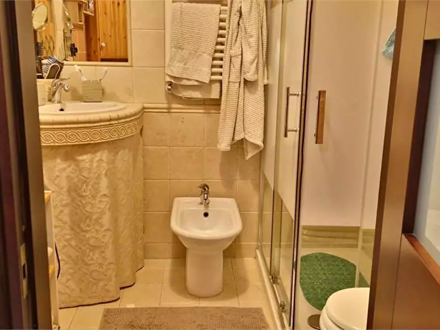 Immagine 18 di Appartamento in vendita  a Palo Del Colle