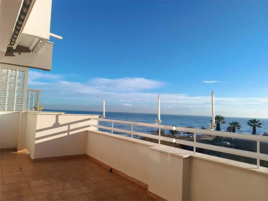 Immagine 24 di Appartamento in vendita  a Bari