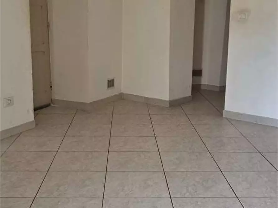 Immagine 2 di Trilocale in vendita  a Bitonto