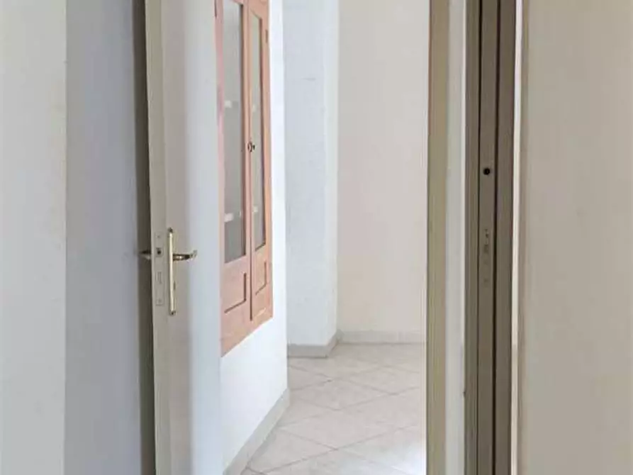 Immagine 12 di Trilocale in vendita  a Bitonto