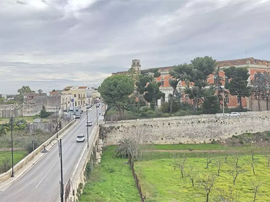 Immagine 13 di Trilocale in vendita  a Bitonto